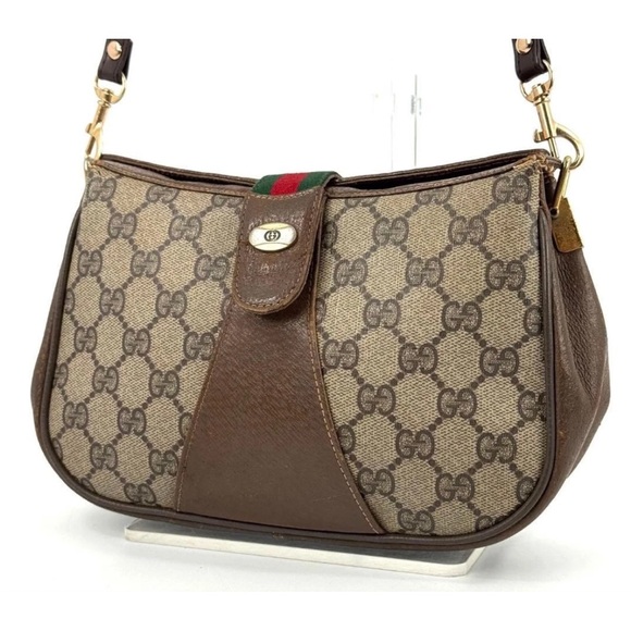 Gucci Beige and Brown Monogram Shoulder Bag - Picture 2 of 11